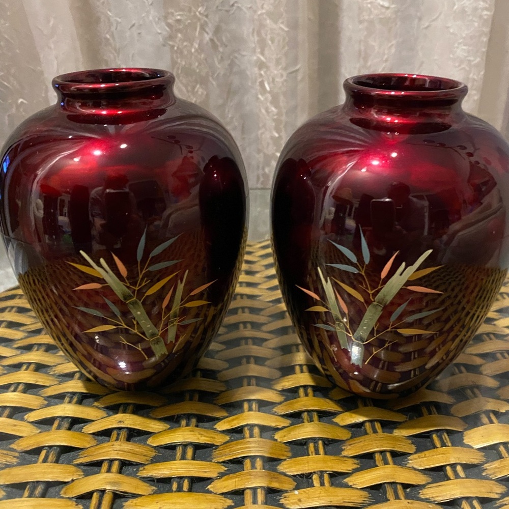 VTG Elegant Signed Red Asian Vases Made in Japan